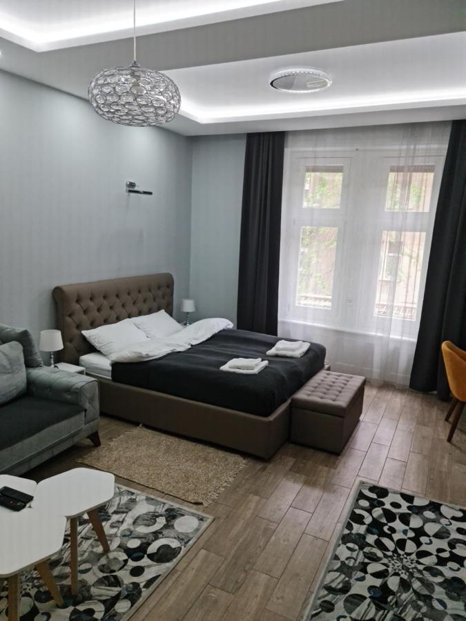 Patrus II Appartement Subotica Buitenkant foto